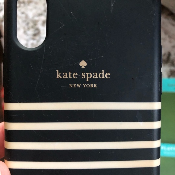 Kate Spade iPhone XS and iPhone X phone case - Picture 8 of 9